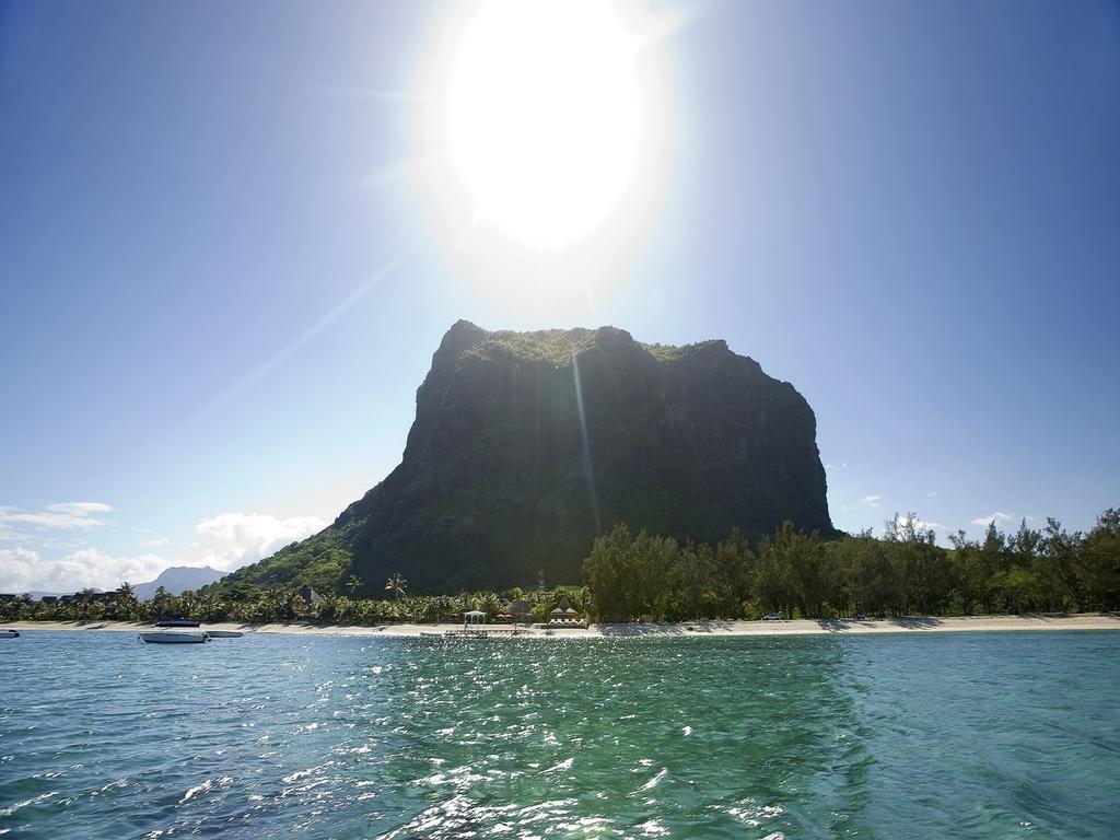 Happy Days Guest House Le Morne Extérieur photo