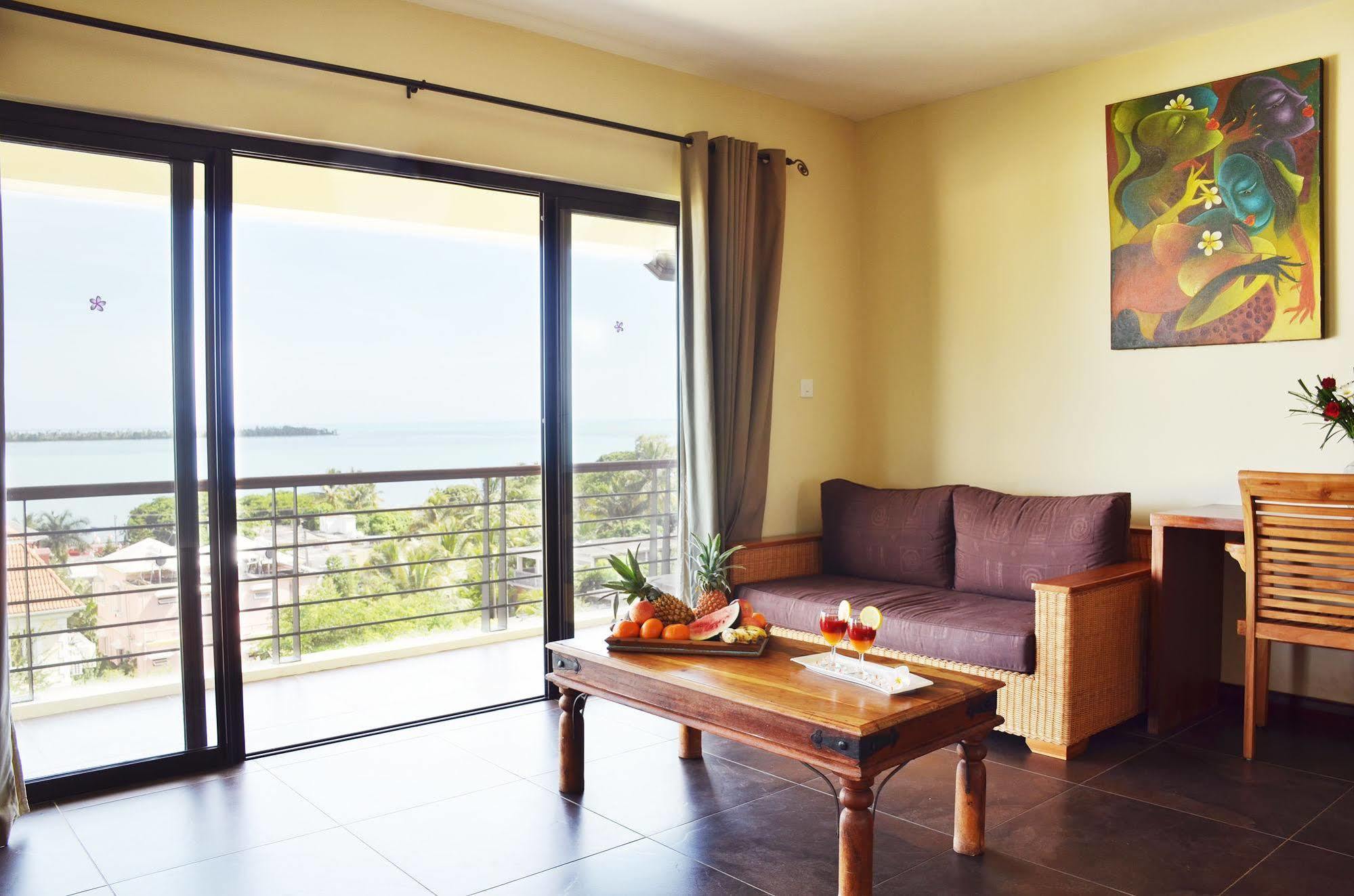Happy Days Guest House Le Morne Extérieur photo