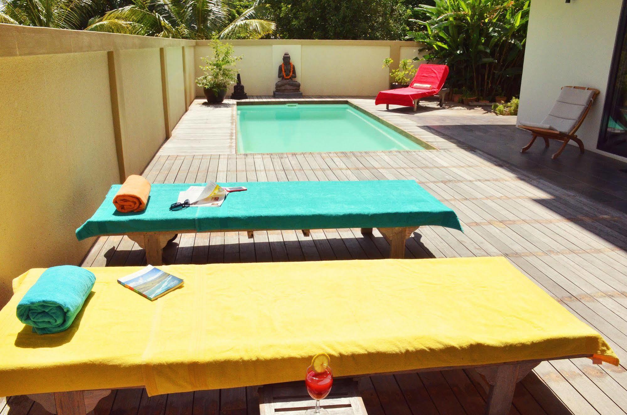 Happy Days Guest House Le Morne Extérieur photo